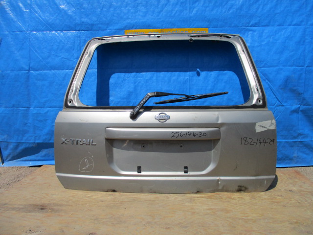 Used Nissan X Trail BOOT LID MECHANISM AND LATCH 